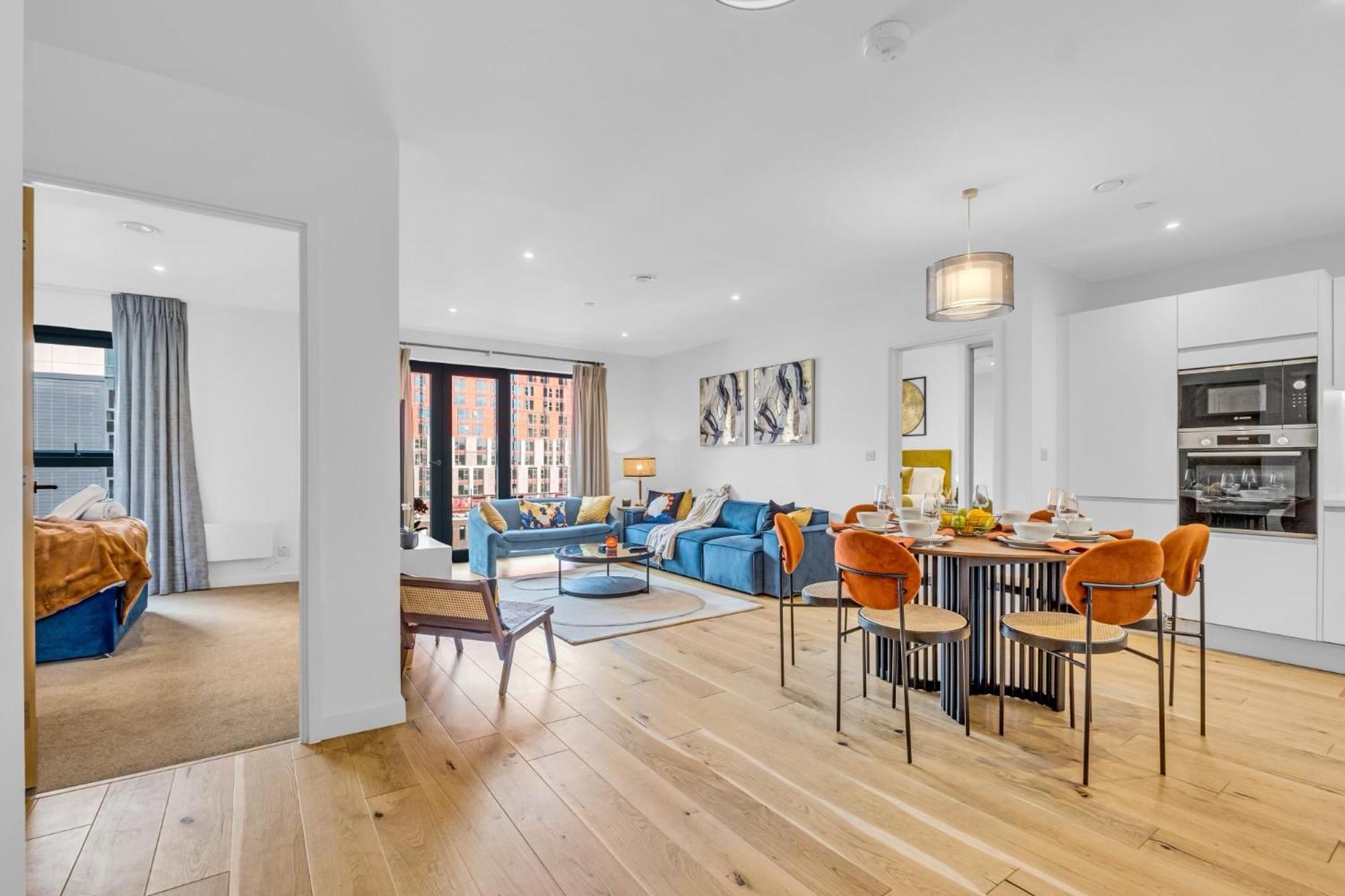 Luxurious & Glamorous Centrally Located 2 Bedroom 2 Bathroom Apartment - Central Birmingham - Secure Parking - Netflix Exterior photo
